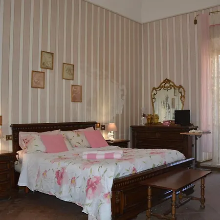 Scappo In Umbria, La Casa Del Duomo Amelia