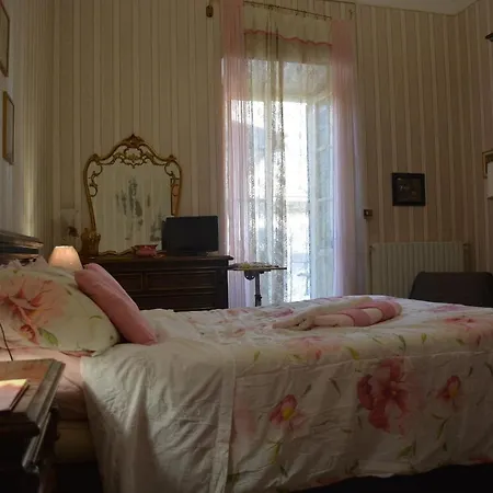 Scappo In Umbria, La Casa Del Duomo