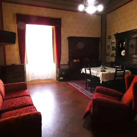 Scappo In Umbria, La Casa Del Duomo